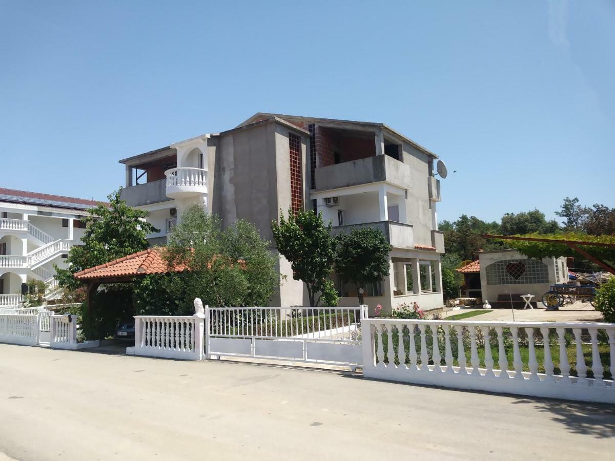 Apartment Daja *